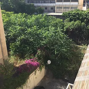 https://casa-aurora-catania.taorminaitalyhotels.com